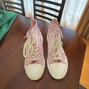 American Eagle pink floral High-Top platform lace up Sneakers size 7